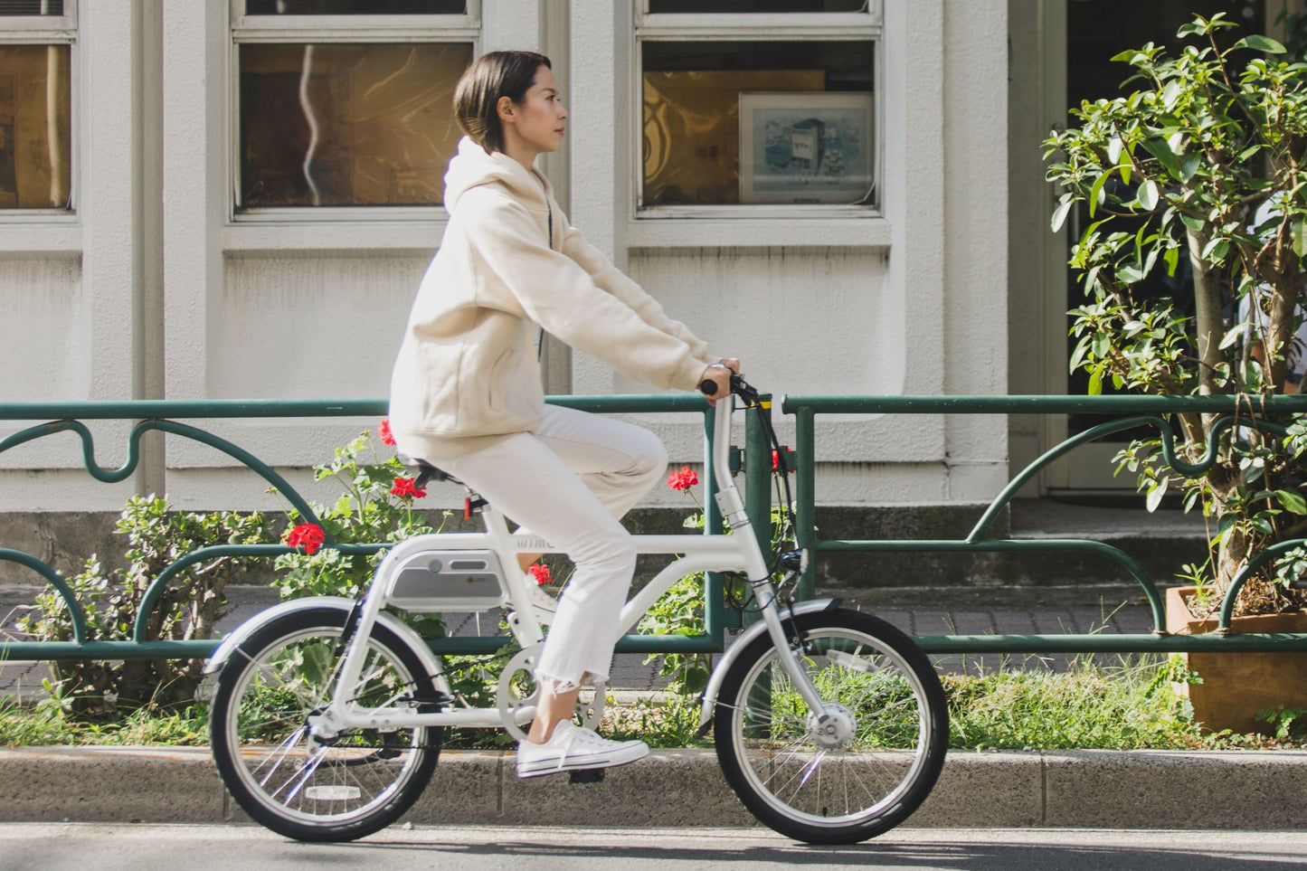 COOZY(WHITE)|電動アシスト自転車