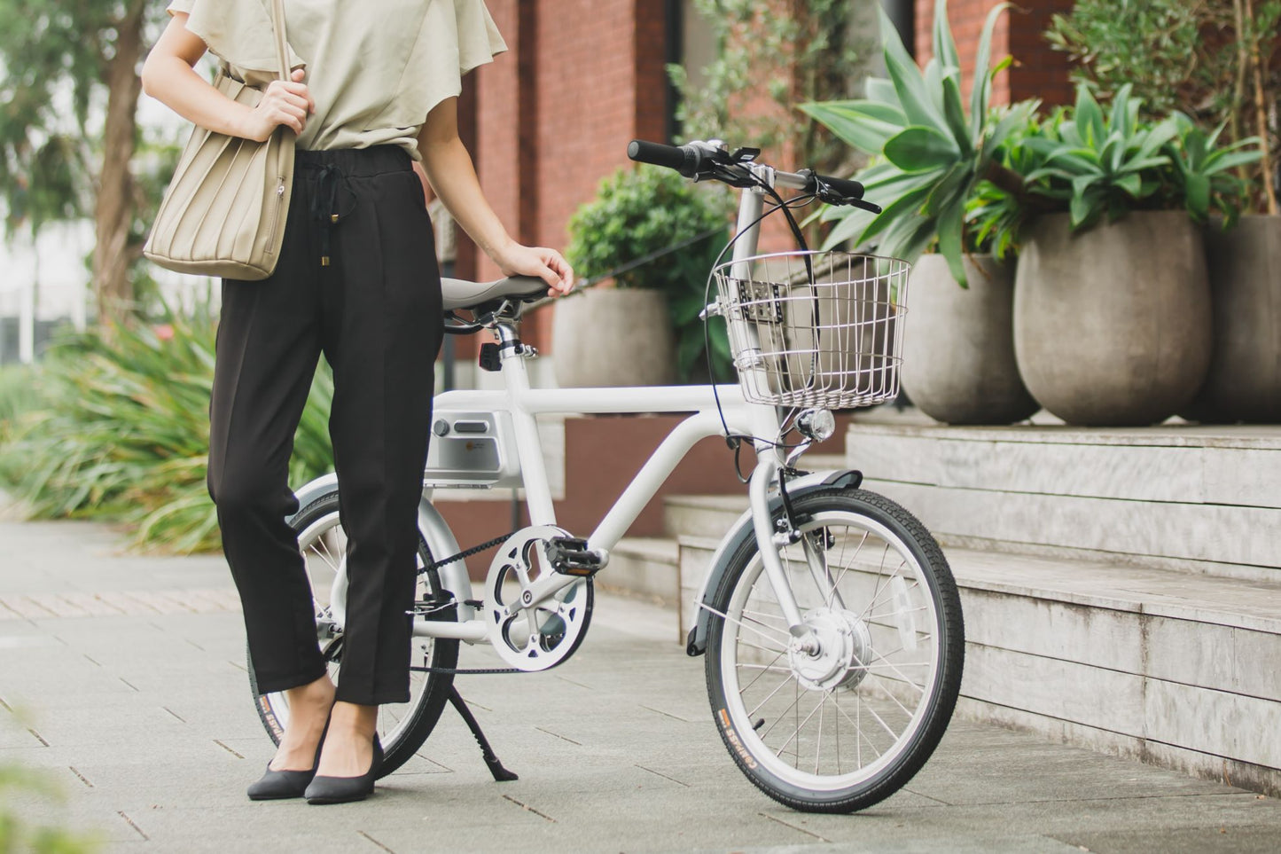 COOZY(WHITE)|電動アシスト自転車