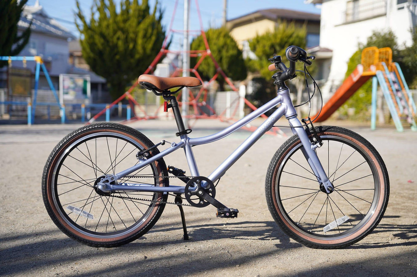 子供自転車 wimo kids 20 (Nasu / ナス)| 6-9才 | 110-145cm | 8.35kg |内装3段変速 - wimo online store - オシャレ電動自転車 - 最軽量級子供自転車