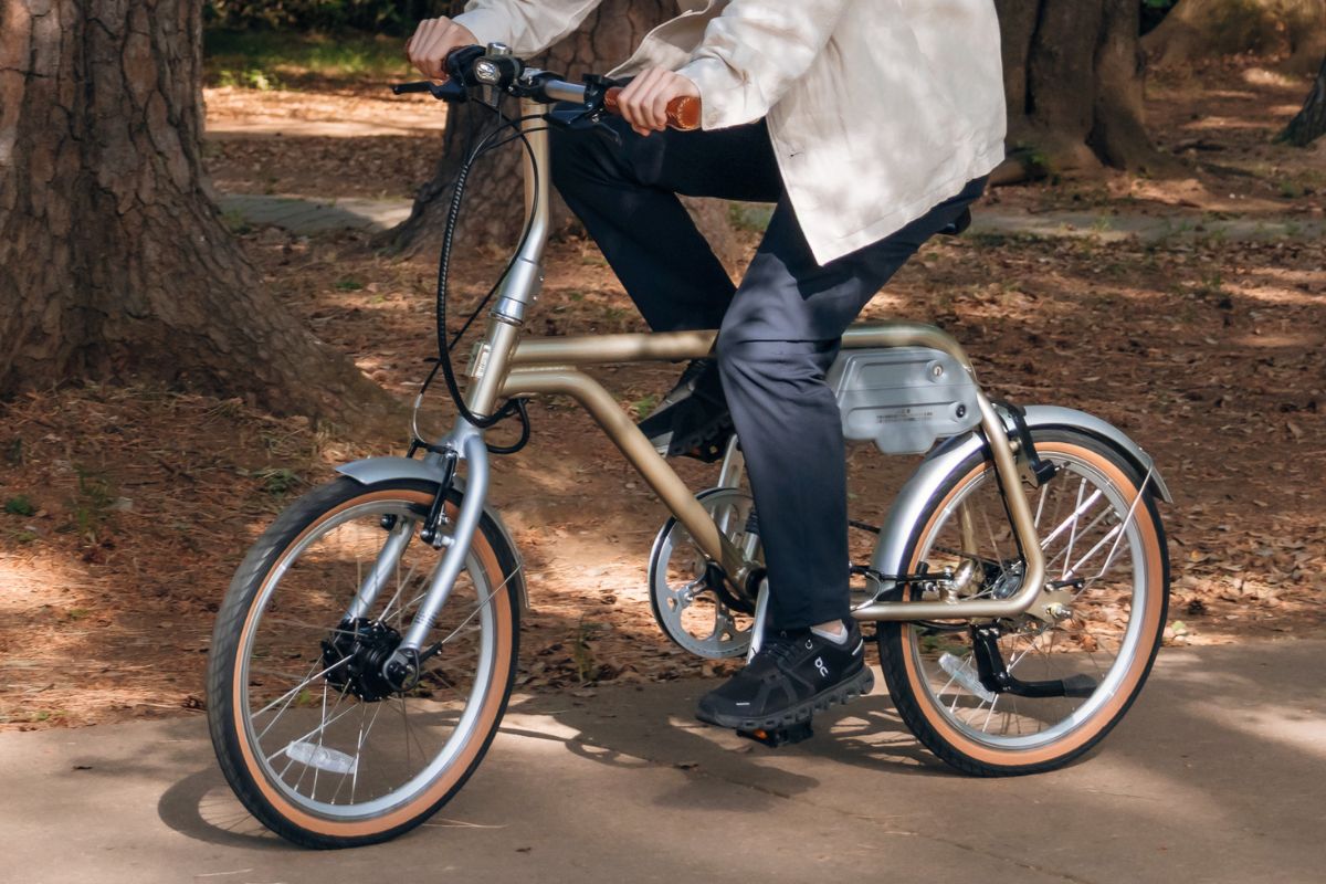 電動アシスト自転車 COOZY（クージー）｜ベルトドライブ・軽量で扱い