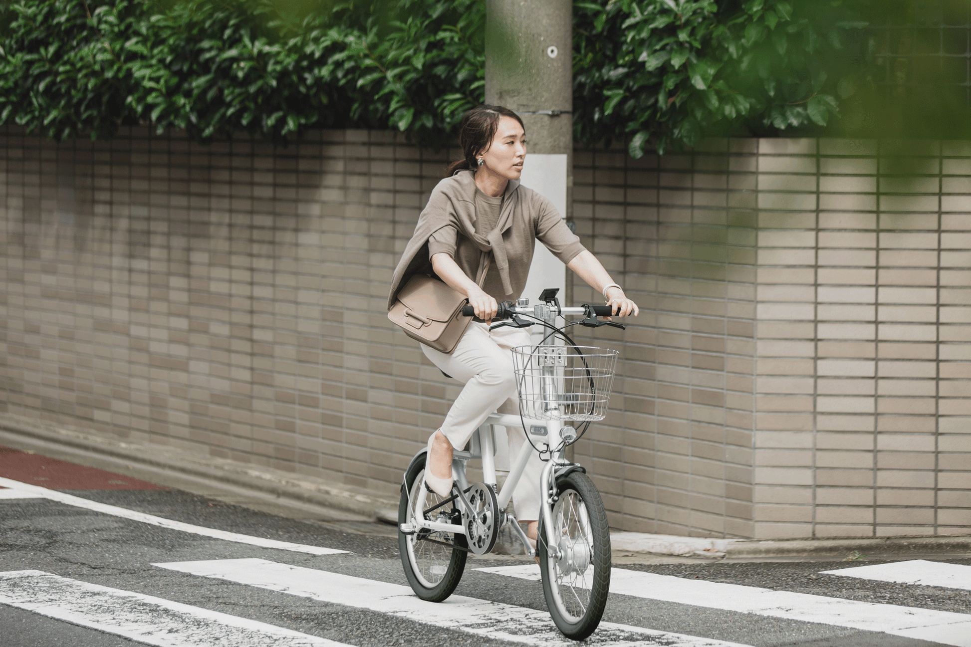WIMO 「ウィーモ」 COOZY WHITE 電動アシスト自転車 WIMO 「ウィーモ」 COOZY WHITE 電動アシスト自転車