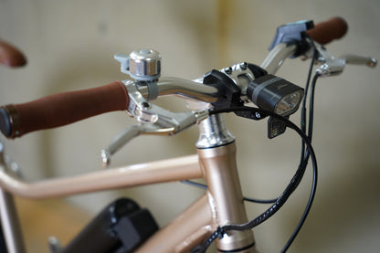 URBAN BELT 650（Bronze）｜電動クロスバイク