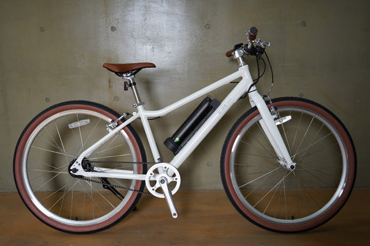 URBAN BELT 650（White）｜電動クロスバイク